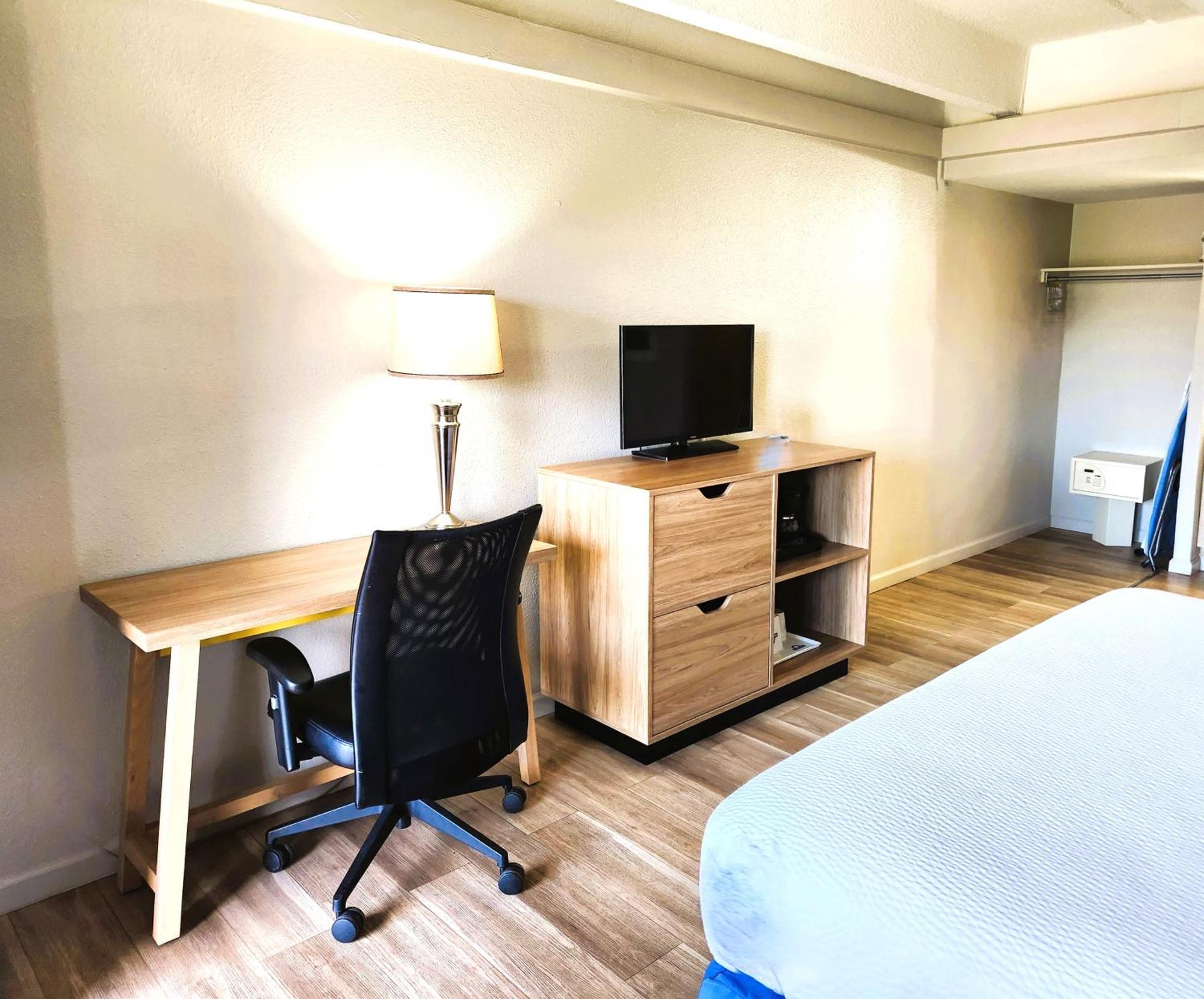 Days Inn By Wyndham Denver Downtown Eksteriør bilde